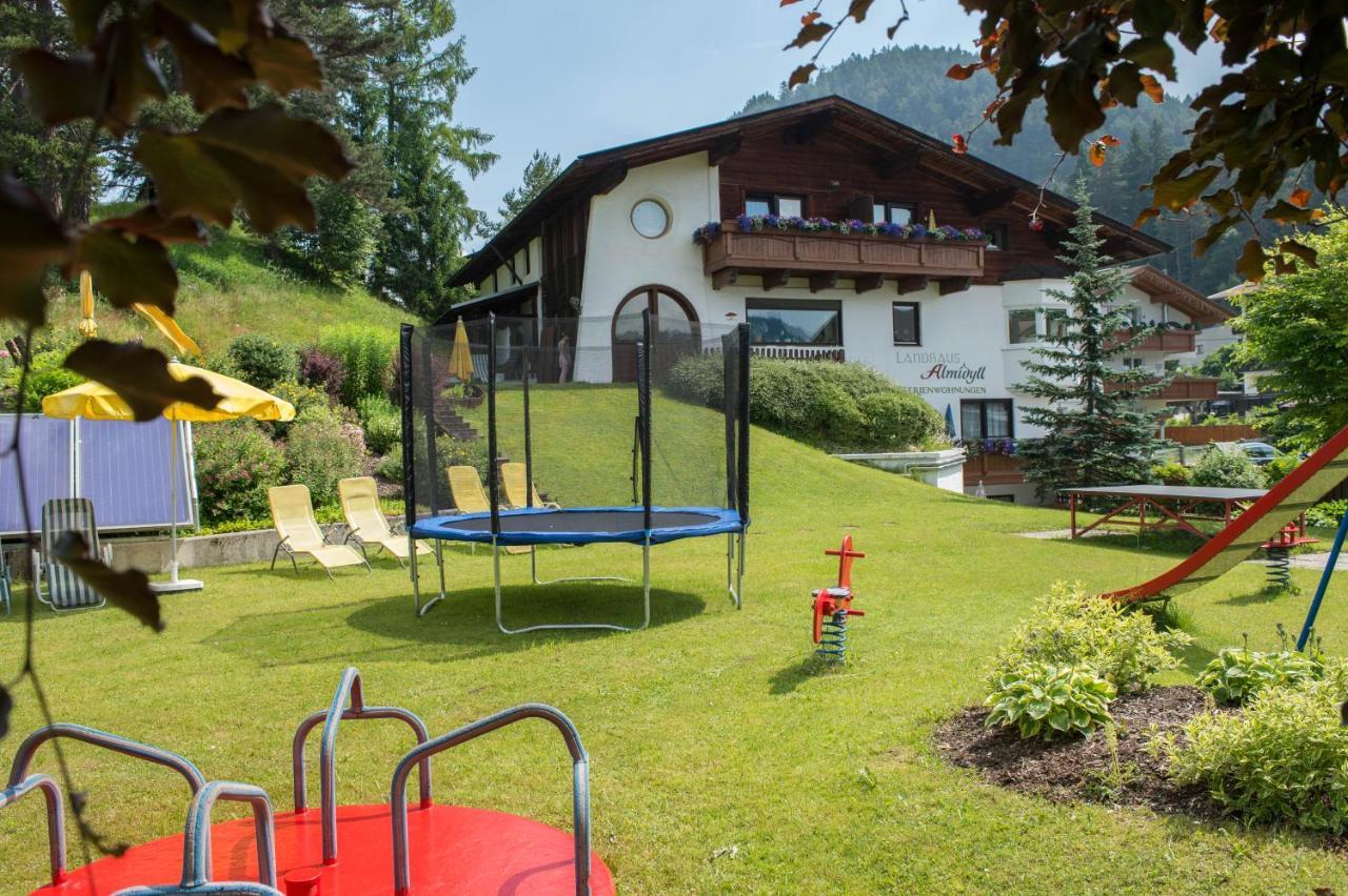 Appartement Rianne/Landhaus Almidyll ゼーフェルト・イン・チロル エクステリア 写真